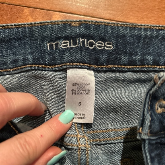 Jean short, biker length or roll for shorter style - Picture 3 of 5